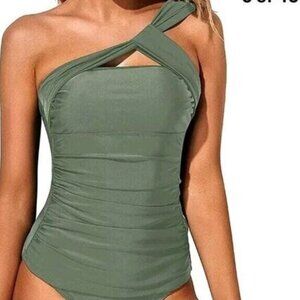Womans Medium  Green Tankini Top Sleeveless Racer Back Workout Swim TOP ONLY